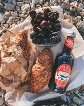 复合调味赛道风云变幻；天味食品增长遇阻，扩张隐忧渐露。