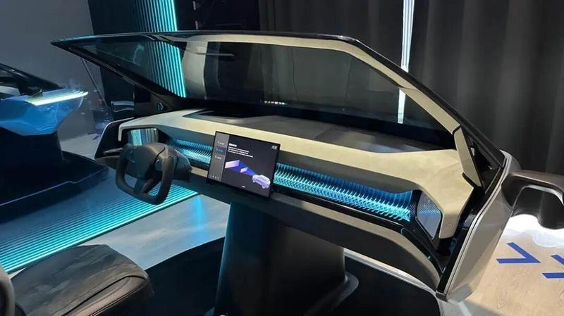  一对兄弟的汽车梦；从仪征小厂走向港交所；HUD技术如何改变驾驶体验。 汽车科技