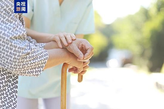  长护险的制度逻辑：一场关于失能保障的精准社会实验 新闻
