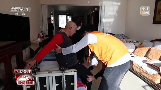  长护险的制度逻辑：一场关于失能保障的精准社会实验 新闻