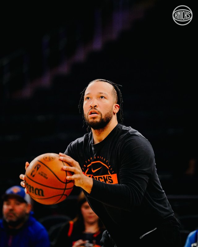 尼克斯连胜背后的战术博弈:布伦森核心驱动力与防守轮转的深度映射 体育新闻