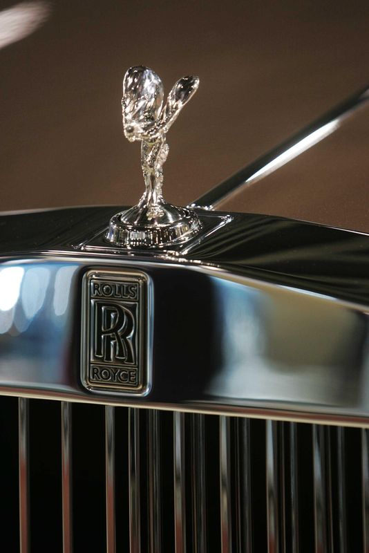  战略矫正利器：复盘Stellantis激进转型后的财务警示录 企业服务