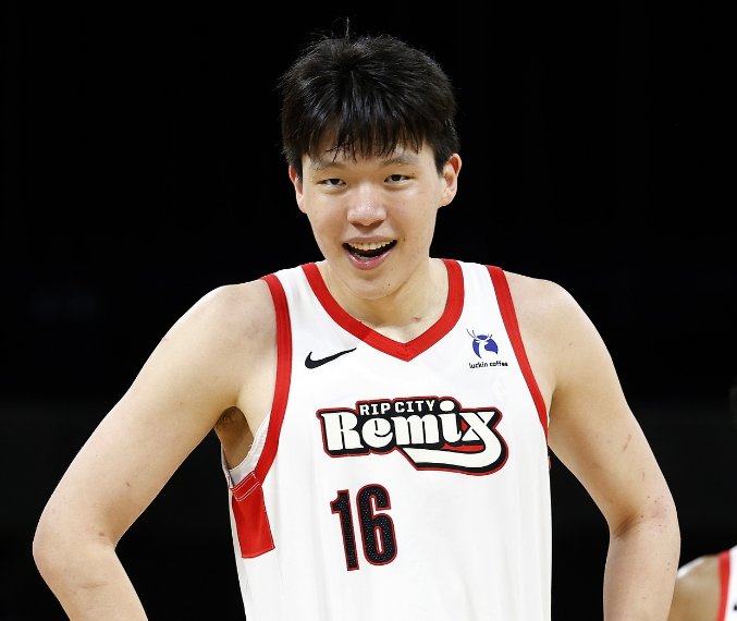  技术流拆解：杨瀚森G联赛数据背后的成长逻辑与"骗术"进化论 体育新闻