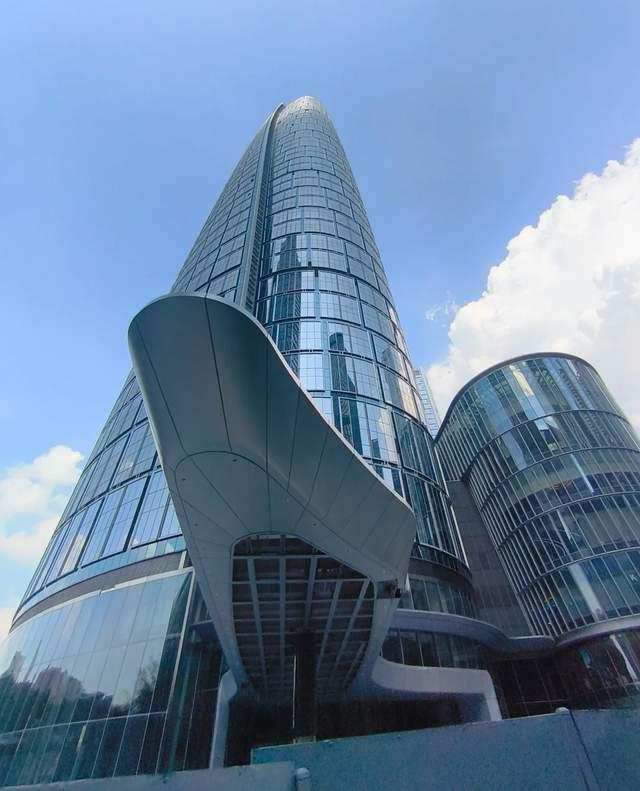 458米超高层背后的技术博弈:万科重庆陆海国际中心设计逻辑深度解析 房产家居