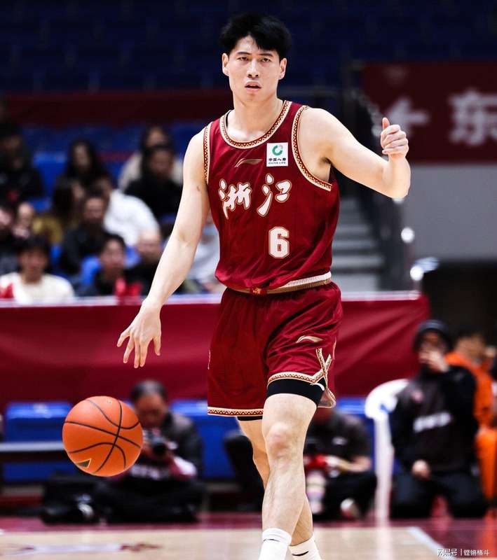 CBA季后赛卡位战深层剖析:浙江队三点优势与潜在变量全解 体育新闻 CBA季后赛卡位战深层剖析:浙江队三点优势与潜在变量全解 体育新闻