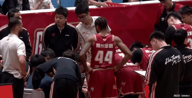 CBA季后赛卡位战深层剖析:浙江队三点优势与潜在变量全解 体育新闻 CBA季后赛卡位战深层剖析:浙江队三点优势与潜在变量全解 体育新闻